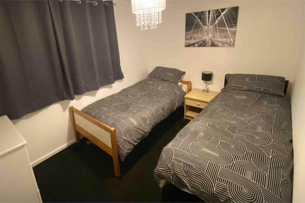 2 Bedroom Modern * Earl Shilton